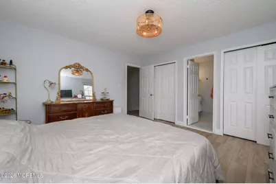 14 Ravenwood Court, Freehold, NJ 07728 - Photo 24