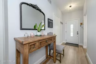 14 Ravenwood Ct, Freehold, NJ 07728 - Photo 4