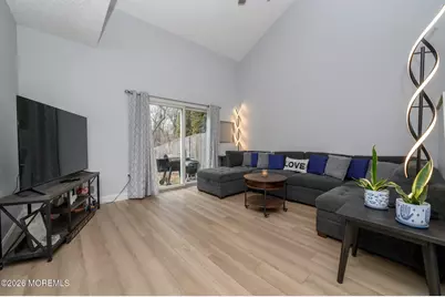 14 Ravenwood Court, Freehold, NJ 07728 - Photo 16