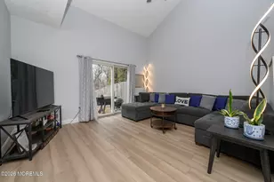 14 Ravenwood Ct, Freehold, NJ 07728 - Photo 16