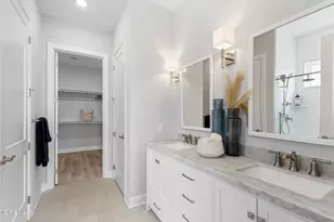 22 Larkspur Ln, Manalapan Township, NJ 07726 - Photo 16