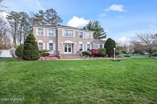 1 Montreal Woods Ct, Manalapan Township, NJ 07726 - Photo 4