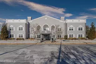 95 Farnworth Close, Freehold, NJ 07728 - Photo 18