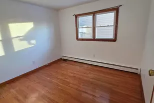 71 Newark Pl, Belleville, NJ 07109 - Photo 2