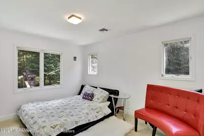 10 Syngle Way, Morganville, NJ 07751 - Photo 20