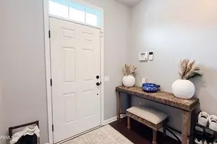 110 Halliard Dr, Eatontown, NJ 07724 - Photo 4