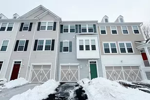 110 Halliard Dr, Eatontown, NJ 07724 - Photo 1