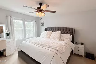 110 Halliard Dr, Eatontown, NJ 07724 - Photo 18