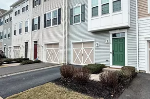 110 Halliard Dr, Eatontown, NJ 07724 - Photo 2