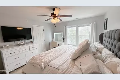 110 Halliard Drive, Eatontown, NJ 07724 - Photo 16