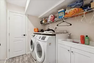 212 Stonehurst Blvd, Freehold, NJ 07728 - Photo 26