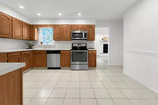 7 Meadow Ct, Hazlet Township, NJ 07730 - Photo 22