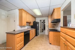 287 Linda St, Belford, NJ 07718 - Photo 8