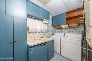 287 Linda St, Belford, NJ 07718 - Photo 18