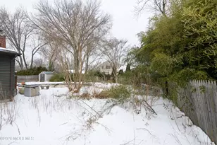 287 Linda St, Belford, NJ 07718 - Photo 28