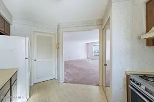 1502 Buckingham Cir, Middletown, NJ 07748 - Photo 14