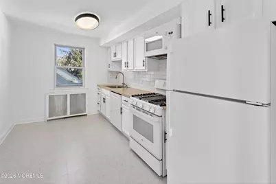 121 Wallace Street, Red Bank, NJ 07701 - Photo 4