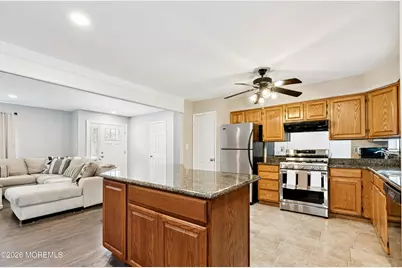 7 Thomas Street, Toms River Township, NJ 08753 - Photo 10