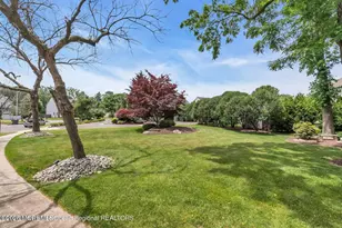 7 MacKenzie Rd, Eatontown, NJ 07724 - Photo 36