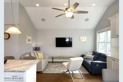 18 Meadowbrook Avenue, Rumson, NJ 07760 - Photo 6