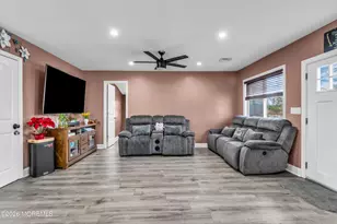 304 Palmer Ave, Neptune Township, NJ 07753 - Photo 6