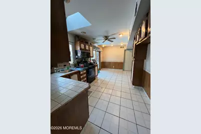 28 Fayette Lane, Aberdeen Township, NJ 07747 - Photo 4