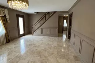 28 Fayette Ln, Aberdeen Township, NJ 07747 - Photo 8