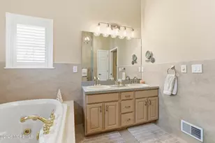 453 Harnell Ave, Oakhurst, NJ 07755 - Photo 46