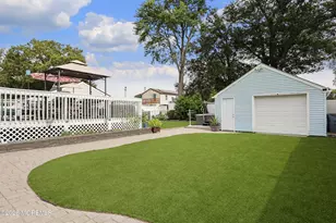 108 Ramsey Ave, Keansburg, NJ 07734 - Photo 8