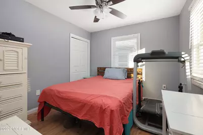 24 W Point Pleasant Avenue, Ocean Gate, NJ 08740 - Photo 16