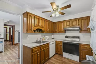 319 Broadway Rd, Freehold, NJ 07728 - Photo 10