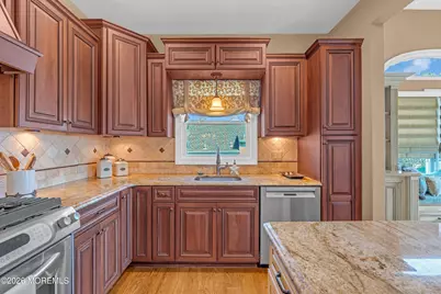 11 Luppatatong Avenue, Keyport, NJ 07735 - Photo 20