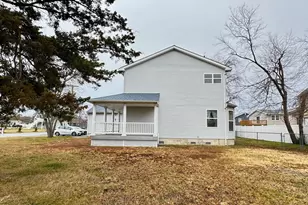 102 Hollyberry Dr, Toms River Township, NJ 08753 - Photo 6