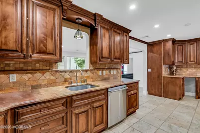 455 W Lincoln Avenue, Oakhurst, NJ 07755 - Photo 16