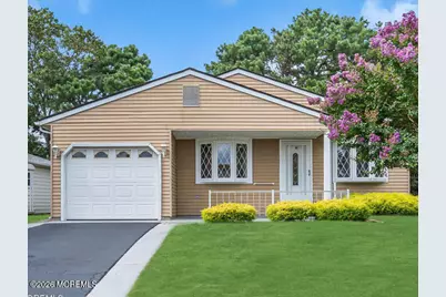 7 Madras Court, Toms River Township, NJ 08757 - Photo 2