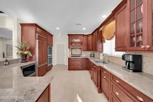 407 Edinburgh Pl, Marlboro Township, NJ 07746 - Photo 6