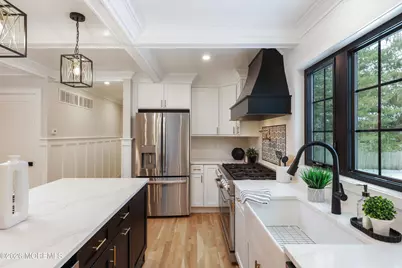 757 Nutswamp Road, Red Bank, NJ 07701 - Photo 4