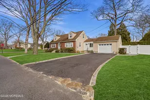 274 Michael Ave, Oakhurst, NJ 07755 - Photo 32