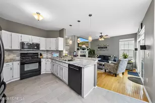 1 Raleigh Pass, Colts Neck Township, NJ 07722 - Photo 16