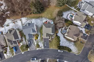 1 Raleigh Pass, Colts Neck Township, NJ 07722 - Photo 4