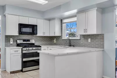 17 Providence Lane, Howell Township, NJ 07731 - Photo 12