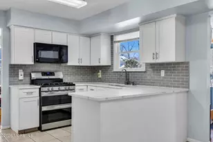 17 Providence Ln, Howell Township, NJ 07731 - Photo 12