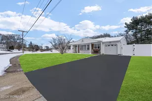 126 Newbury Rd, Howell Township, NJ 07731 - Photo 2