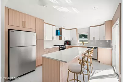 17 Johnston Street, Oakhurst, NJ 07755 - Photo 12