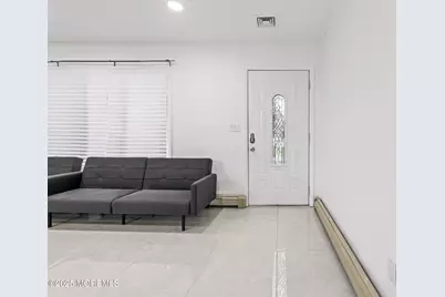 17 Johnston Street, Oakhurst, NJ 07755 - Photo 4