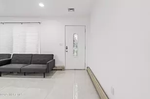 17 Johnston St, Oakhurst, NJ 07755 - Photo 4