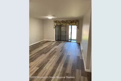 240 Medford Court #C, Manalapan Township, NJ 07726 - Photo 8