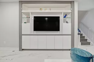 17 Riviera Dr, Long Branch, NJ 07740 - Photo 16