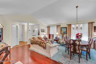 8 Schoolhouse Ln, Lakewood, NJ 08701 - Photo 10