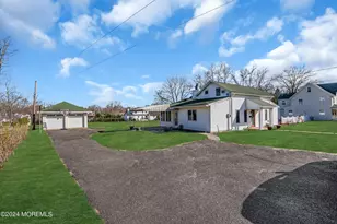 459 W Park Ave, Oakhurst, NJ 07755 - Photo 26